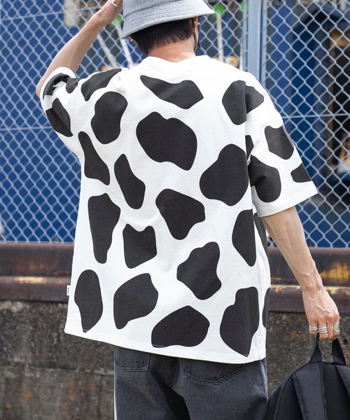 Perushu（ペルーシュ）の「アニマル柄レトロTシャツ（Tシャツ/カットソー・メンズ・オフホワイト/ネイビー・LARGE/MEDIUM）」の12枚目の写真