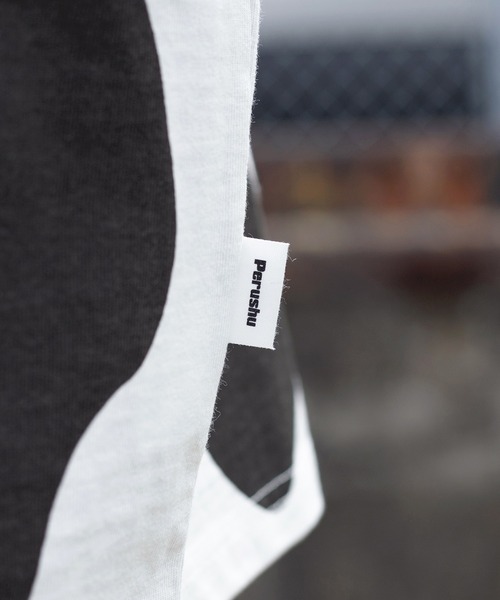 Perushu（ペルーシュ）の「アニマル柄レトロTシャツ（Tシャツ/カットソー・メンズ・オフホワイト/ネイビー・LARGE/MEDIUM）」の16枚目の写真