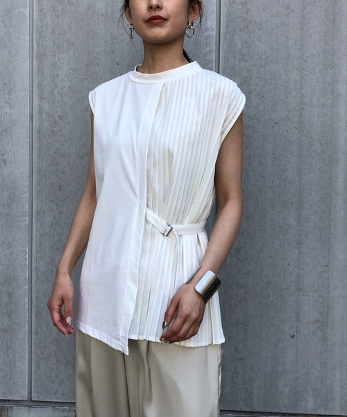 &g'aime(アンジェム)の「【&g’aime】プリーツレイヤードトップス(Tシャツ/カットソー・レディース・ホワイト/ブラック/ベージュ・FREE)」の4枚目の写真