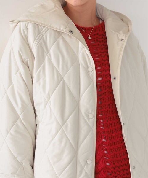 titivate（ティティベイト）の「フーデットキルティングショートコート（ダウンジャケット/コート・レディース・ベージュ/ブラック/アイボリー/グレイッシュベージュ/ライトカーキ・S/M）」の16枚目の写真