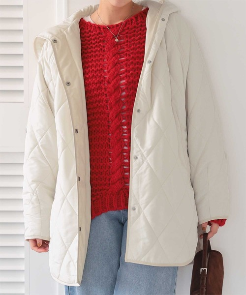 titivate（ティティベイト）の「フーデットキルティングショートコート（ダウンジャケット/コート・レディース・ベージュ/ブラック/アイボリー/グレイッシュベージュ/ライトカーキ・S/M）」の17枚目の写真