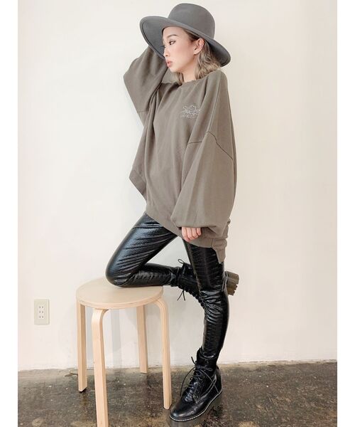 GYDA（ジェイダ）の「フェイクレザークロコパターンレギンス（レギンス/スパッツ・レディース・ブラック・SMALL）」の2枚目の写真