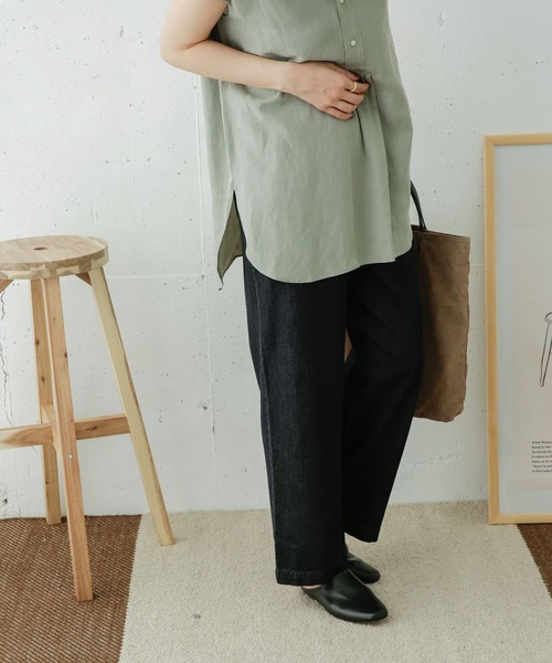 URBAN RESEARCH DOORS(アーバンリサーチドアーズ)の「コットンデニムイージーパンツ(デニムパンツ・レディース・インディゴブルー/ブラック系その他・1/2)」の3枚目の写真