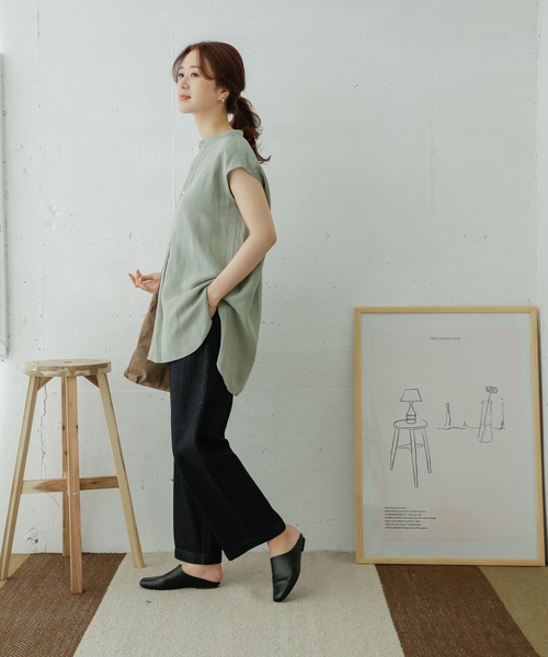 URBAN RESEARCH DOORS(アーバンリサーチドアーズ)の「コットンデニムイージーパンツ(デニムパンツ・レディース・インディゴブルー/ブラック系その他・1/2)」の5枚目の写真