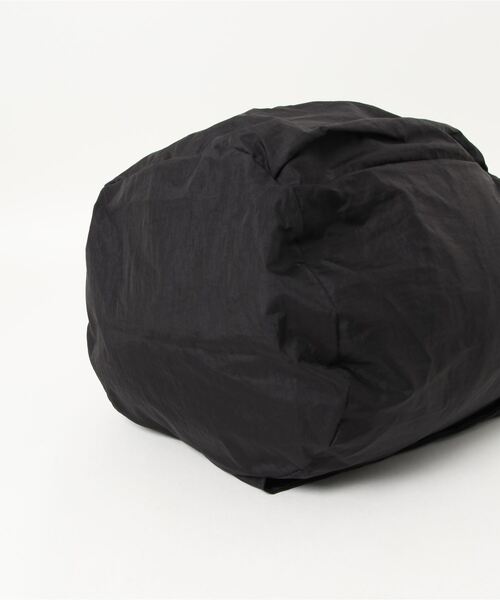 Didot.showroom（ディドット ショールーム）の「ワンショルダー ナイロン アクティブ ボディバッグ（ボディバッグ/ウエストポーチ・レディース・ブラック/グレー・FREE）」の7枚目の写真