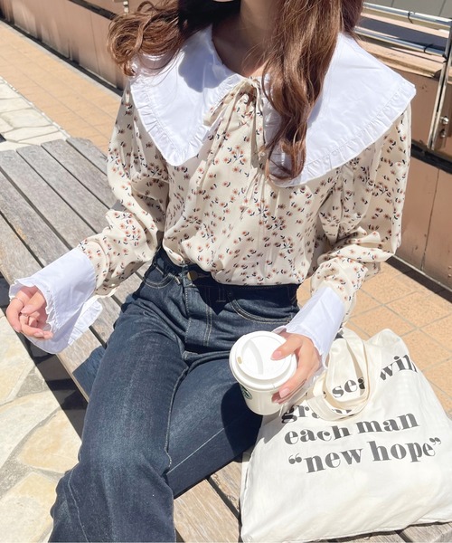apres jour(アプレジュール)の「フリル花柄ブラウス【ZOZOTOWN限定アイテム】(シャツ/ブラウス・レディース・アイボリー/ブラック・フリー/X-LARGE)」の2枚目の写真