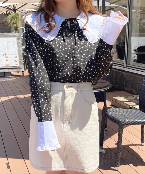apres jour(アプレジュール)の「フリル花柄ブラウス【ZOZOTOWN限定アイテム】(シャツ/ブラウス・レディース・アイボリー/ブラック・フリー/X-LARGE)」の7枚目の写真