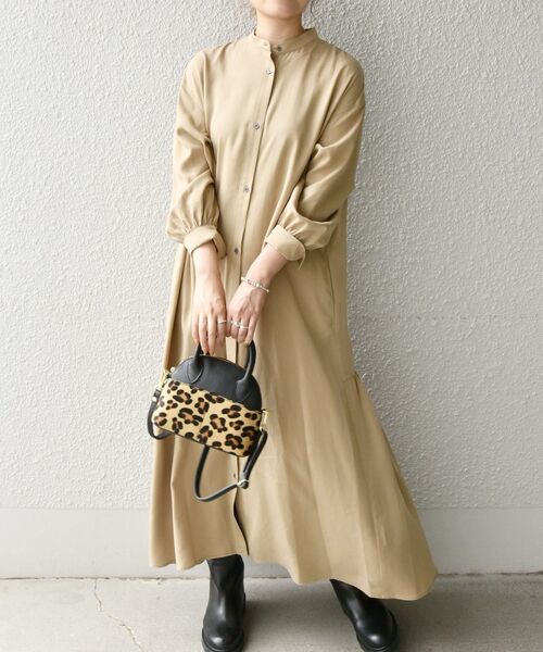 SHIPS any（シップス エニィ）の「SHIPS any:〈ウォッシャブル〉バックフレア シャツ ワンピース（シャツワンピース・レディース・ブラック/ベージュ・ONE SIZE）」の12枚目の写真