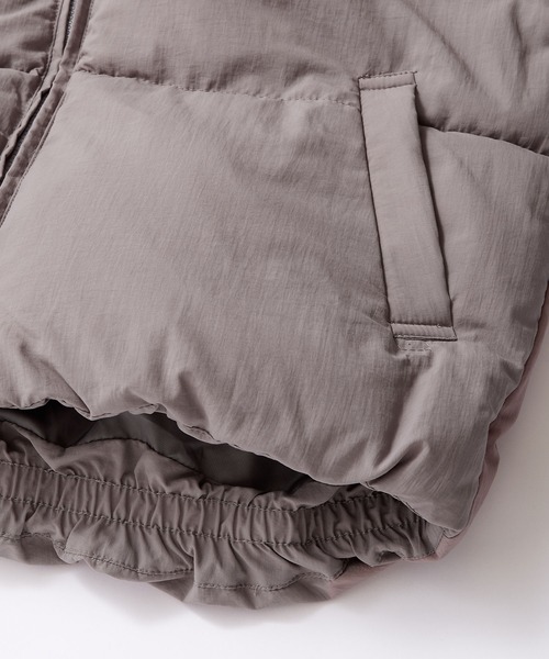 Kappa(カッパ)の「kappa / カッパ 別注 オーバーサイズ ロゴ刺繍 エコダウンジャケット(ダウンジャケット/コート・メンズ・ブラウン/グレー/グレイッシュベージュ/ブラック/カーキ/チャコールグレー・M/L)」の17枚目の写真