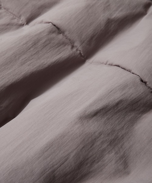 Kappa(カッパ)の「kappa / カッパ 別注 オーバーサイズ ロゴ刺繍 エコダウンジャケット(ダウンジャケット/コート・メンズ・ブラウン/グレー/グレイッシュベージュ/ブラック/カーキ/チャコールグレー・M/L)」の19枚目の写真