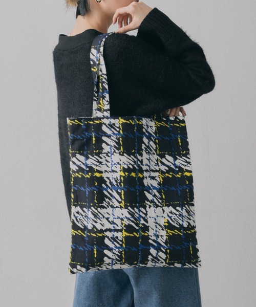 manana suerte（マニャーナスエルテ）の「オリジナルプリントトートバッグ（トートバッグ・レディース・レッド/ブラック×ブルー・FREE）」の13枚目の写真