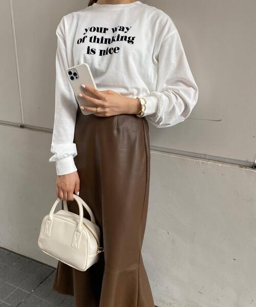 INGNI（イング）の「シンプルロゴロングTシャツ（Tシャツ/カットソー・レディース・ホワイト系4/ブラック×ホワイト/ブラウン系6/ホワイト×ブラック/ブラウン・M）」の15枚目の写真