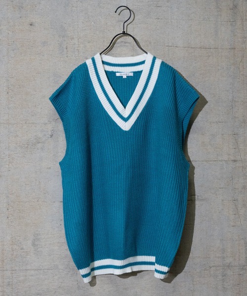 JOHN'S CLOSET(ジョンズクローゼット)の「【13】睦編みチルデンニット(ベスト・メンズ・ベージュ/ブラック/オフホワイト/グリーン系その他/ブルー・LARGE/MEDIUM)」の5枚目の写真