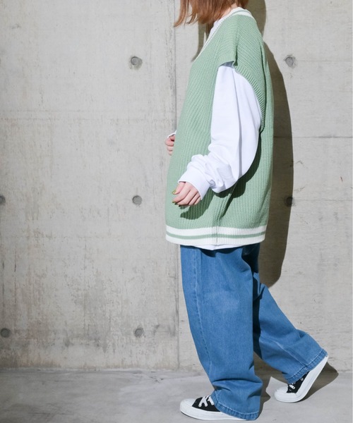 JOHN'S CLOSET(ジョンズクローゼット)の「【13】睦編みチルデンニット(ベスト・メンズ・ベージュ/ブラック/オフホワイト/グリーン系その他/ブルー・LARGE/MEDIUM)」の13枚目の写真