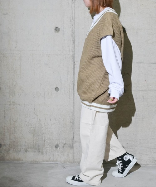 JOHN'S CLOSET(ジョンズクローゼット)の「【13】睦編みチルデンニット(ベスト・メンズ・ベージュ/ブラック/オフホワイト/グリーン系その他/ブルー・LARGE/MEDIUM)」の10枚目の写真