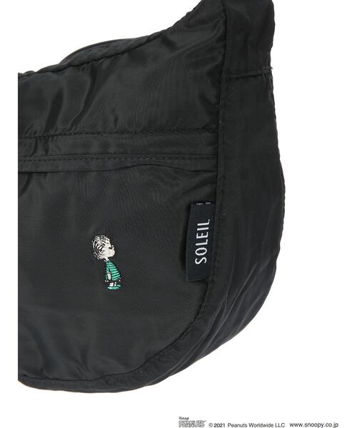 Green　Parks（グリーンパークス）の「■SOLEIL ピーナッツ刺繍ショルダー＊（トートバッグ・レディース・ブラック・FREE）」の4枚目の写真