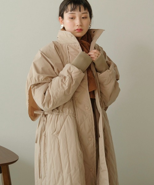 Bab（バブ）の「【WEB限定】ギャザーレイヤードキルティングコート（その他アウター・レディース・アイボリー/ベージュ/ブラック・M）」の18枚目の写真
