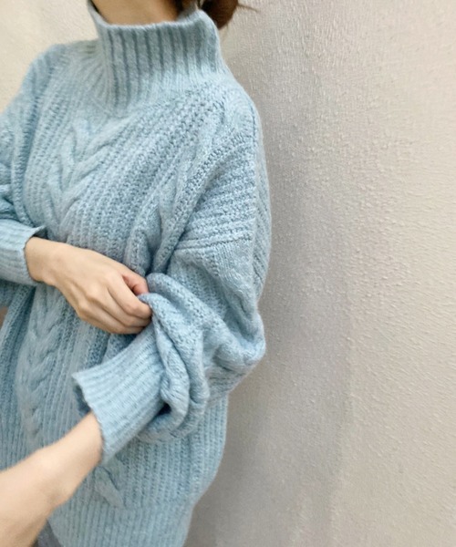 one after another NICE CLAUP（ワンアフターアナザーナイスクラップ）の「【WEB限定】ゆるっとシルエットにケーブルが目をひくハイネックケーブルニット（ニット/セーター・レディース・ブラウン/サックスブルー/アイボリー/グレー系その他・FREE）」の21枚目の写真