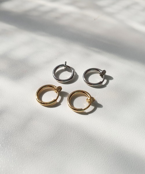 CEMONEMO（セモネモ）の「シンプル フープ イヤリング S（イヤリング・レディース・シルバー/ゴールド・FREE）」の5枚目の写真
