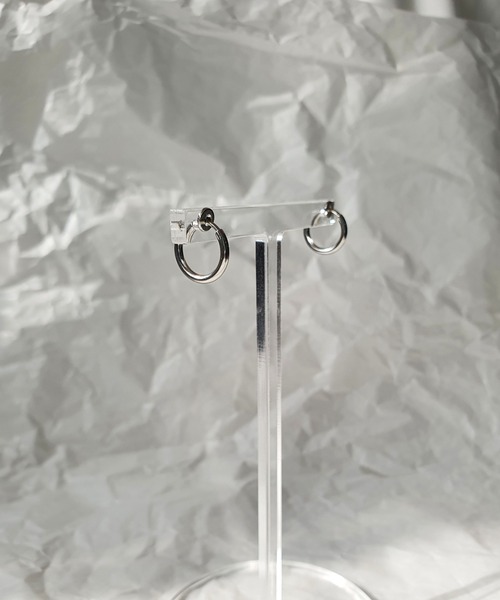 CEMONEMO（セモネモ）の「シンプル フープ イヤリング S（イヤリング・レディース・シルバー/ゴールド・FREE）」の7枚目の写真