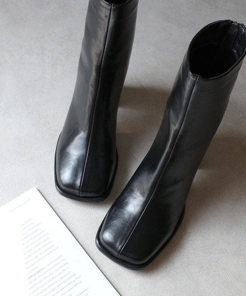 AmiAmi（アミアミ）の「ワイドスクエアトゥミドル丈ブーツ（ブーツ・レディース・ブラック/ダークブラウン/アイボリー・L/LL/M/S）」の17枚目の写真