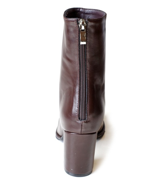 AmiAmi（アミアミ）の「ワイドスクエアトゥミドル丈ブーツ（ブーツ・レディース・ブラック/ダークブラウン/アイボリー・L/LL/M/S）」の19枚目の写真