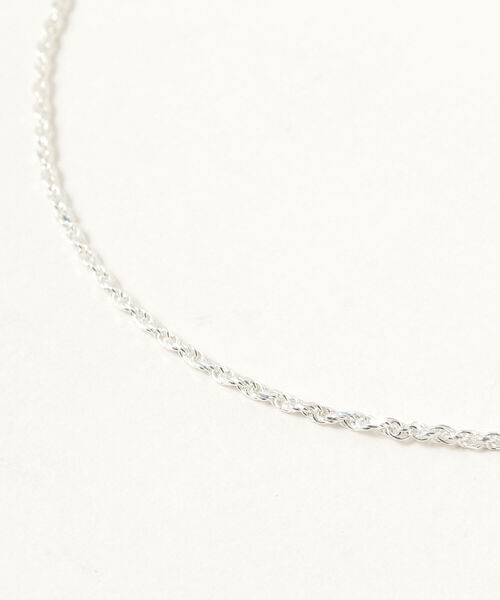 Ray BEAMS（レイビームス）の「XOLO JEWELRY / Twsit Link ネックレス（ネックレス・レディース・シルバー・ONE SIZE）」の2枚目の写真