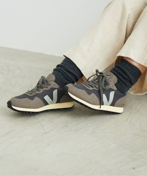 note et silence (ノートエシロンス)の「【 AMB100貨 】SDU(スニーカー・レディース・グレー/ベージュ系その他/ブラック系その他・37/38/39/40)」の21枚目の写真