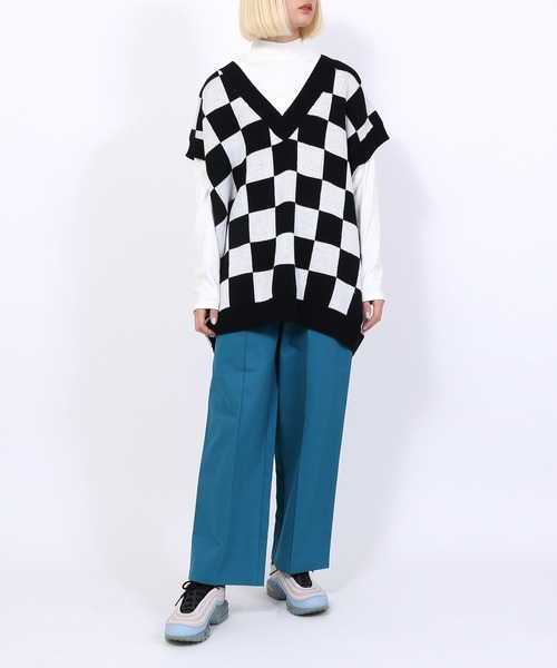 PUNYUS(プニュズ)の「チェッカーニットベスト(ベスト・レディース・ホワイト・1/2/3/4)」の2枚目の写真