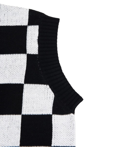 PUNYUS(プニュズ)の「チェッカーニットベスト(ベスト・レディース・ホワイト・1/2/3/4)」の7枚目の写真