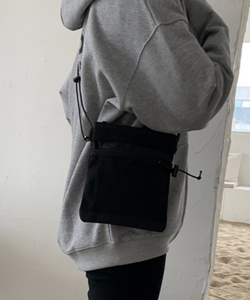 SVEC（シュベック）の「サコッシュ ボディバッグ（ショルダーバッグ・メンズ・カーキ/ブラック/ベージュ・FREE）」の13枚目の写真