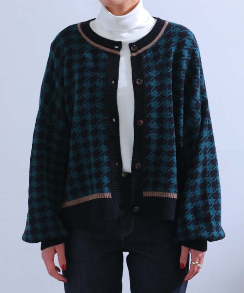 sara&cake(サラアンドケイク)の「ハウンドトゥース柄ジャガードニットカーディガン(カーディガン/ボレロ・レディース・グリーン/アイボリー・FREE)」の2枚目の写真