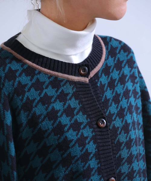 sara&cake(サラアンドケイク)の「ハウンドトゥース柄ジャガードニットカーディガン(カーディガン/ボレロ・レディース・グリーン/アイボリー・FREE)」の12枚目の写真