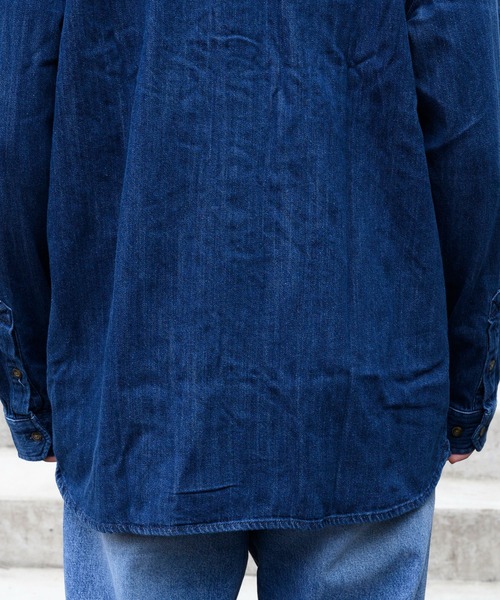 Carhartt（カーハート）の「Carhartt デニム長袖シャツ（シャツ/ブラウス・メンズ・その他1・SMALL/MEDIUM/LARGE/X-LARGE）」の6枚目の写真