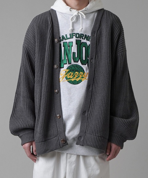 SPINNS（スピンズ）の「ドロップショルダー 畦編みルーズカーディガン（カーディガン/ボレロ・メンズ・アイボリー/グリーン/サックスブルー/チャコール・M/L）」の12枚目の写真