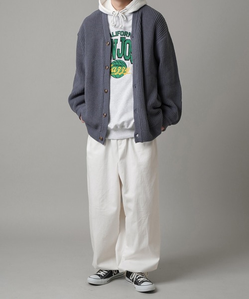 SPINNS（スピンズ）の「ドロップショルダー 畦編みルーズカーディガン（カーディガン/ボレロ・メンズ・アイボリー/グリーン/サックスブルー/チャコール・M/L）」の15枚目の写真