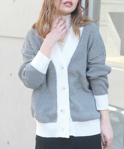 CORNERS（コーナーズ）の「ジャガード編みカーディガン（カーディガン/ボレロ・レディース・グレー/ブラック/ベージュ/ピンク・M）」の16枚目の写真