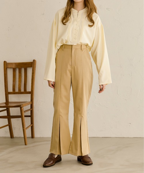 Ambre Neige（アンブルネージュ）の「センタータックフレアパンツ／【WEB/EC限定商品】（スラックス・レディース・ライトブラウン/ベージュ・SMALL/MEDIUM）」の6枚目の写真