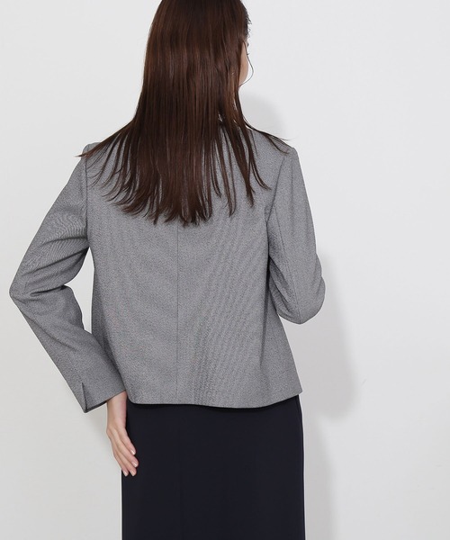 NATURAL BEAUTY BASIC(ナチュラルビューティーベーシック)の「シャークノーカラージャケット(ノーカラージャケット・レディース・ベージュ/ブラック系その他・SMALL/MEDIUM/LARGE)」の8枚目の写真