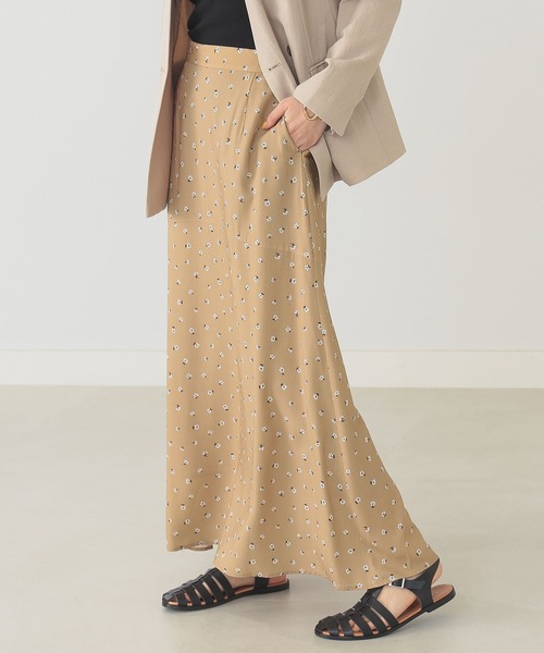 B:MING by BEAMS（ビーミングバイビームス）の「B:MING by BEAMS / レトロ フラワープリント ロングスカート 22SS（スカート・レディース・レッド系/ベージュ系/ブルー系・SMALL/MEDIUM）」の8枚目の写真