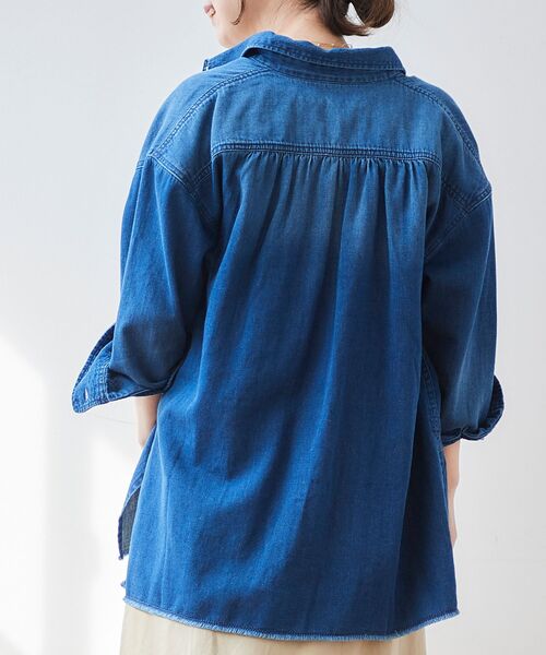 le.coeur blanc（ルクールブラン）の「TAKEデニムオーバーシャツ（シャツ/ブラウス・レディース・サックスブルー/ブルー・38）」の8枚目の写真