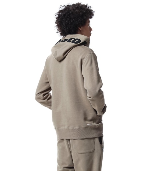 F.C.Real Bristol(エフシーレアルブリストル)の「LOGO APPLIQUE PULLOVER SWEAT HOODIE(パーカー・メンズ・ブラック/ブルー/ベージュ/グリーン・LARGE/X-LARGE/MEDIUM/SMALL)」の11枚目の写真