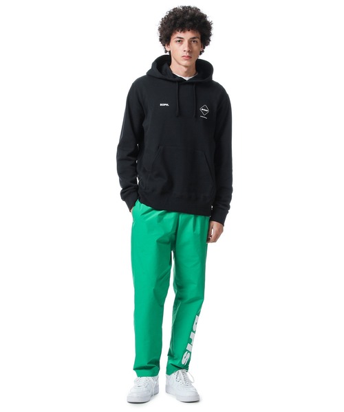F.C.Real Bristol(エフシーレアルブリストル)の「LOGO APPLIQUE PULLOVER SWEAT HOODIE(パーカー・メンズ・ブラック/ブルー/ベージュ/グリーン・LARGE/X-LARGE/MEDIUM/SMALL)」の22枚目の写真