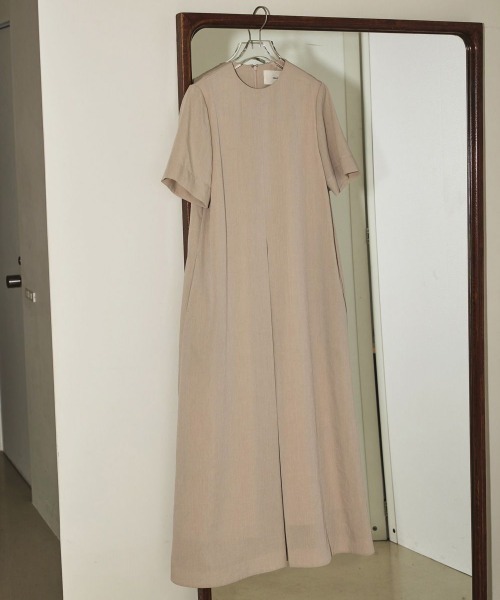 TODAYFUL(トゥデイフル)の「TODAYFUL(トゥデイフル) "Halfsleeve Tuck Dress"ハーフスリーブタックドレス/12110332(ワンピース・レディース・ブラック/ナチュラル・38/36)」の17枚目の写真