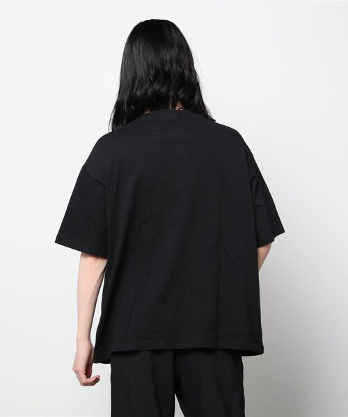 MAGIC NUMBER（マジック ナンバー）の「【MAGIC NUMBER】MNR-LOGO S/S TEE-SHIRT(LOOSE FIT)（Tシャツ/カットソー・メンズ・ブラック×グリーン/ホワイト×ブルー・X-LARGE/MEDIUM/LARGE）」の3枚目の写真