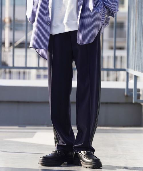 re_k by JUNRED(レクバイジュンレッド)の「re_k by JUNRED / サイドテープトラックパンツ(その他パンツ・メンズ・ネイビー/ワイン/ブルー/ブラック・S/M/L)」の1枚目の写真