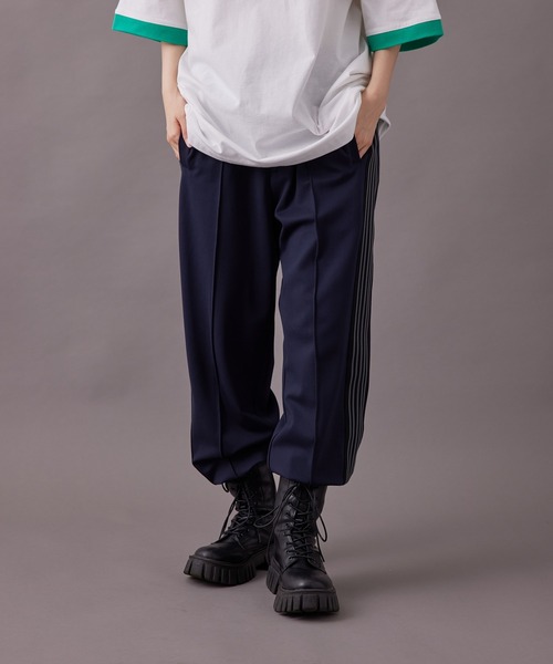 re_k by JUNRED(レクバイジュンレッド)の「re_k by JUNRED / サイドテープトラックパンツ(その他パンツ・メンズ・ネイビー/ワイン/ブルー/ブラック・S/M/L)」の9枚目の写真
