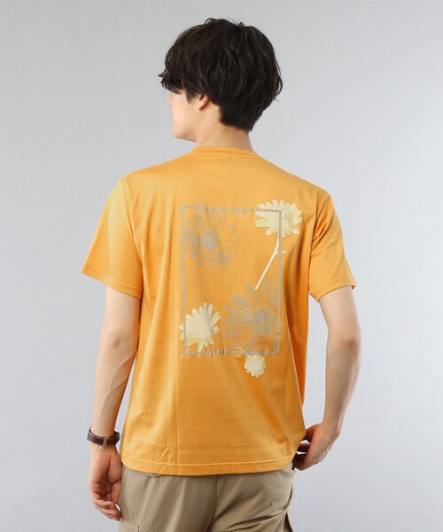 TAKEO KIKUCHI(タケオキクチ)の「◆デイジー フラワーモチーフ プリント Tシャツ(Tシャツ/カットソー・メンズ・ホワイト/ダークネイビー/ダークオレンジ/ブラック・02/03/04)」の13枚目の写真