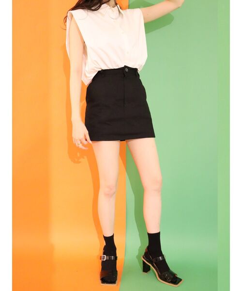 EVRIS(エヴリス)の「パワーショルダーノースリシャツ(シャツ/ブラウス・レディース・ホワイト/ブラック/パープル・FREE)」の10枚目の写真