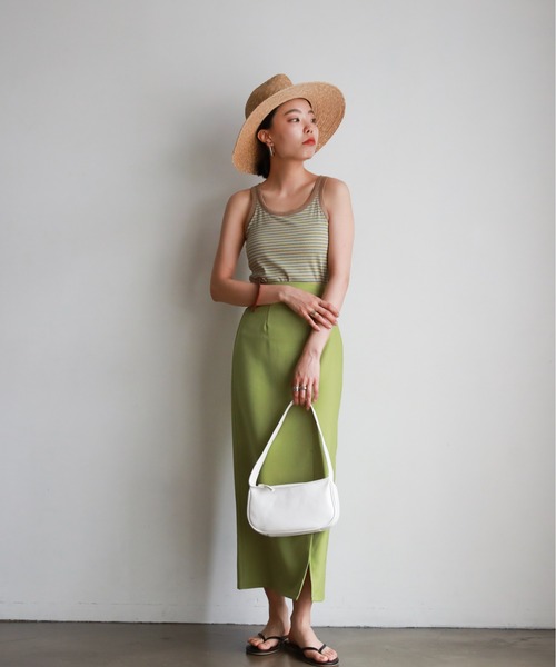 feepur（フェピュール）の「カップ付きリンガータンク（タンクトップ・レディース・ブラック/オフホワイト/ピンク/ブルー/ホワイト×ブラック・MEDIUM）」の8枚目の写真